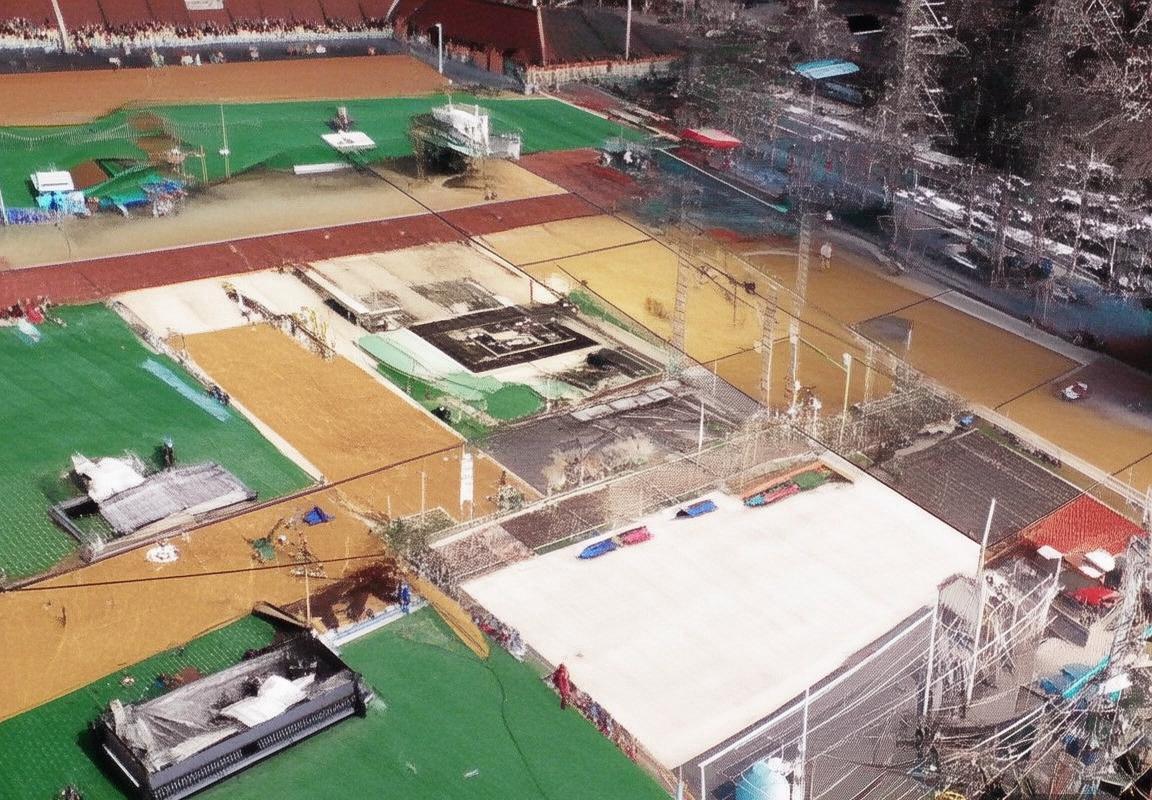 粉色与黑色汉堡对决：创新汉堡的视觉、文化、口味与市场分析(图1)